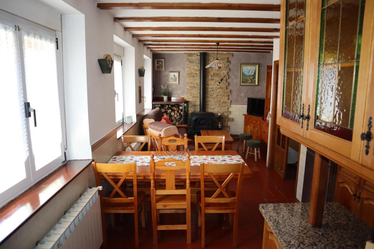Casa Rural Cares Santa Maria de Valdeon Kültér fotó