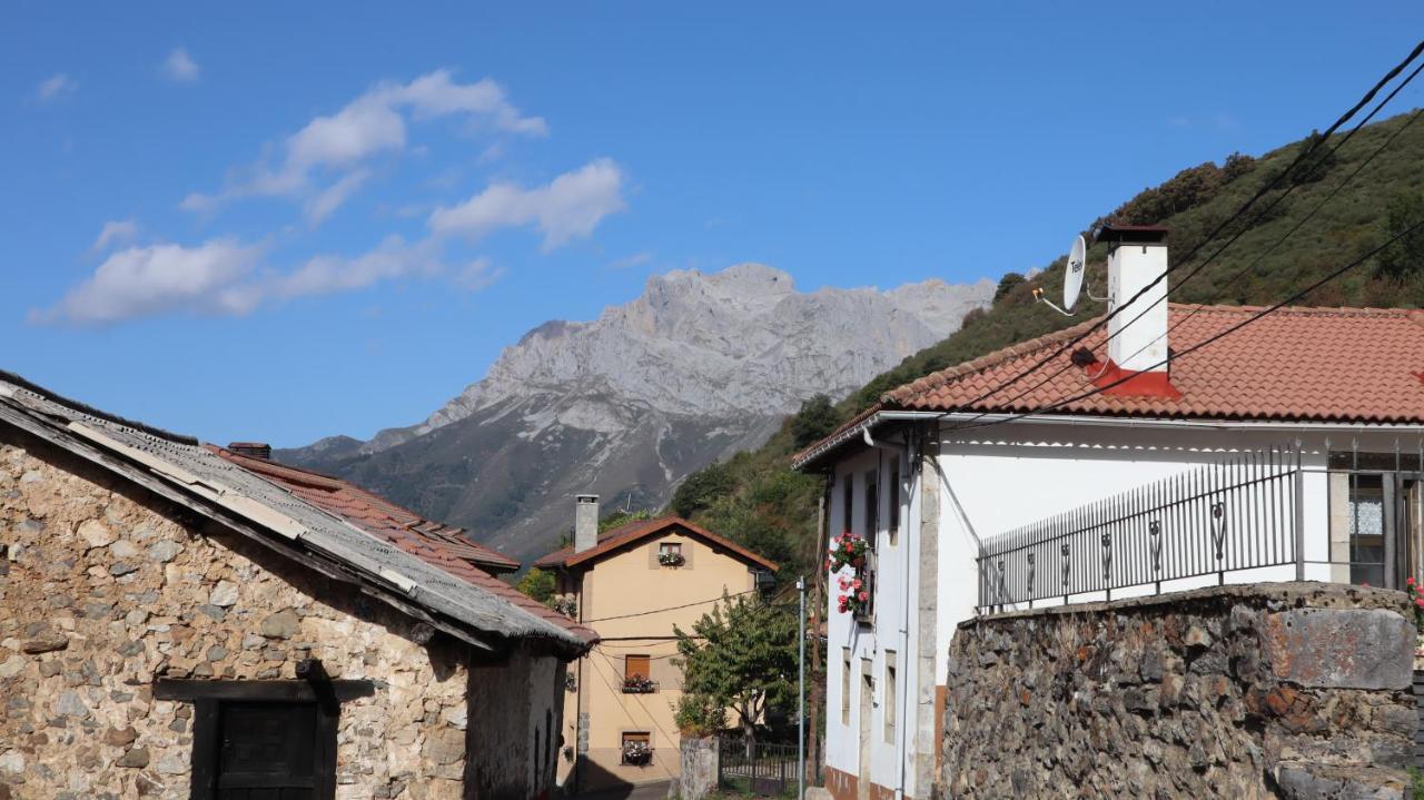 Casa Rural Cares Santa Maria de Valdeon Kültér fotó