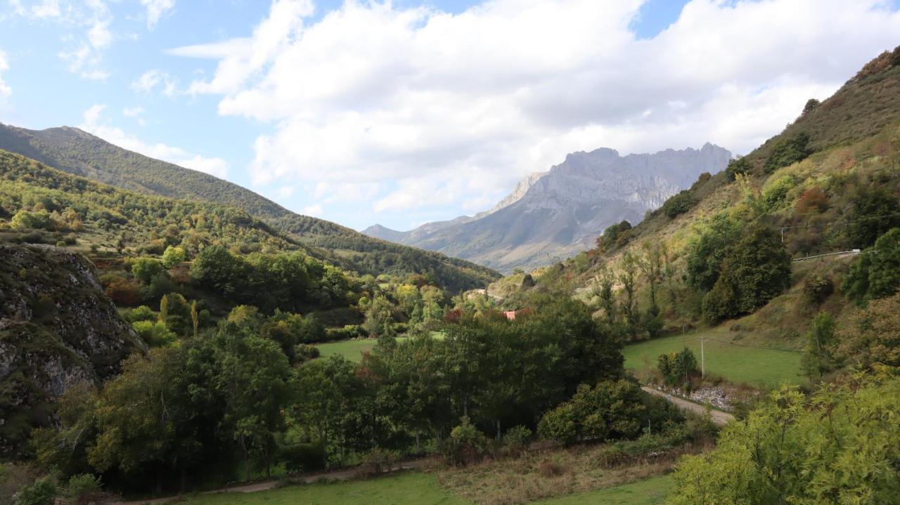 Casa Rural Cares Santa Maria de Valdeon Kültér fotó